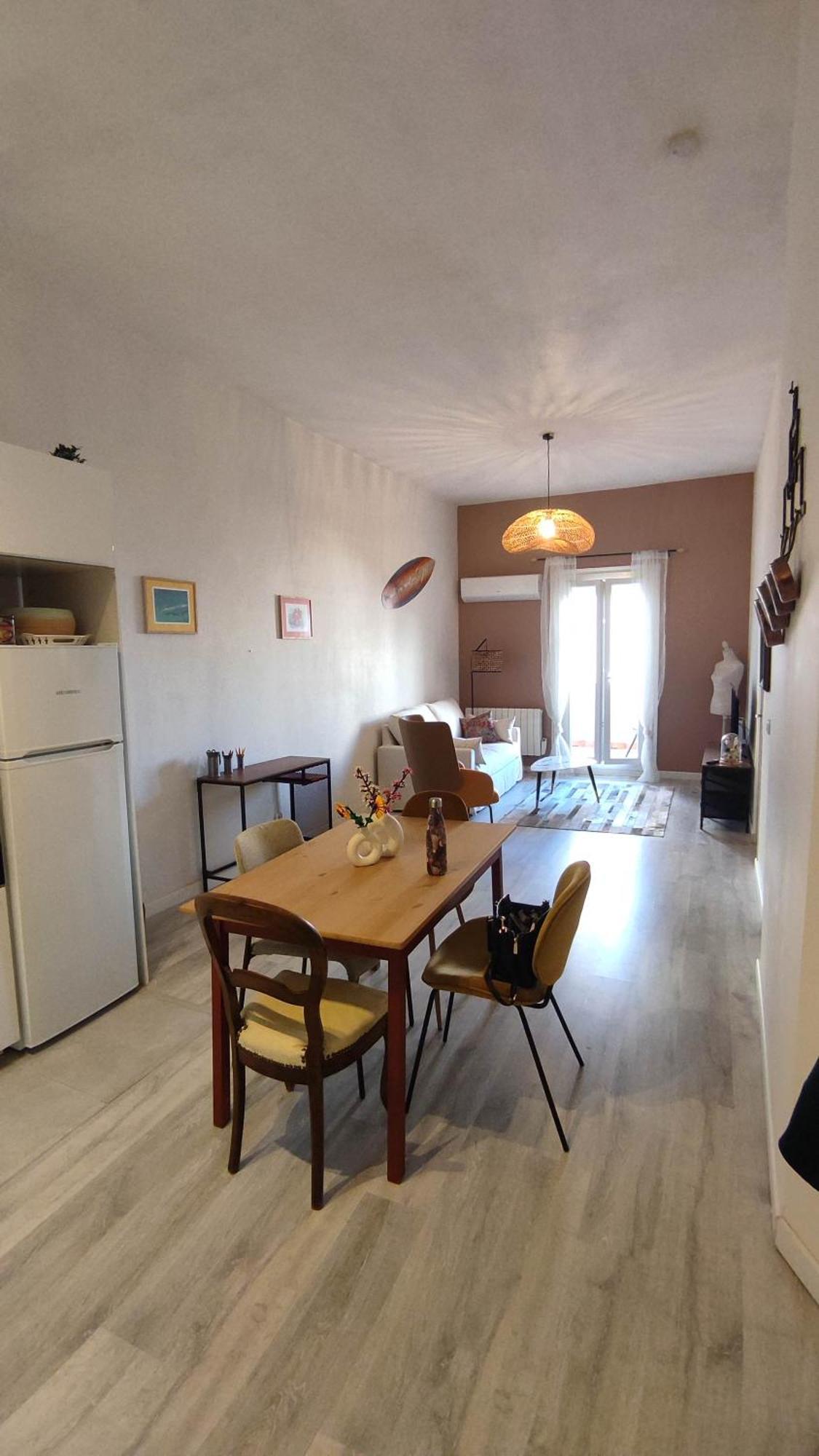 Set' En Couleurs Apartment Sete Bagian luar foto