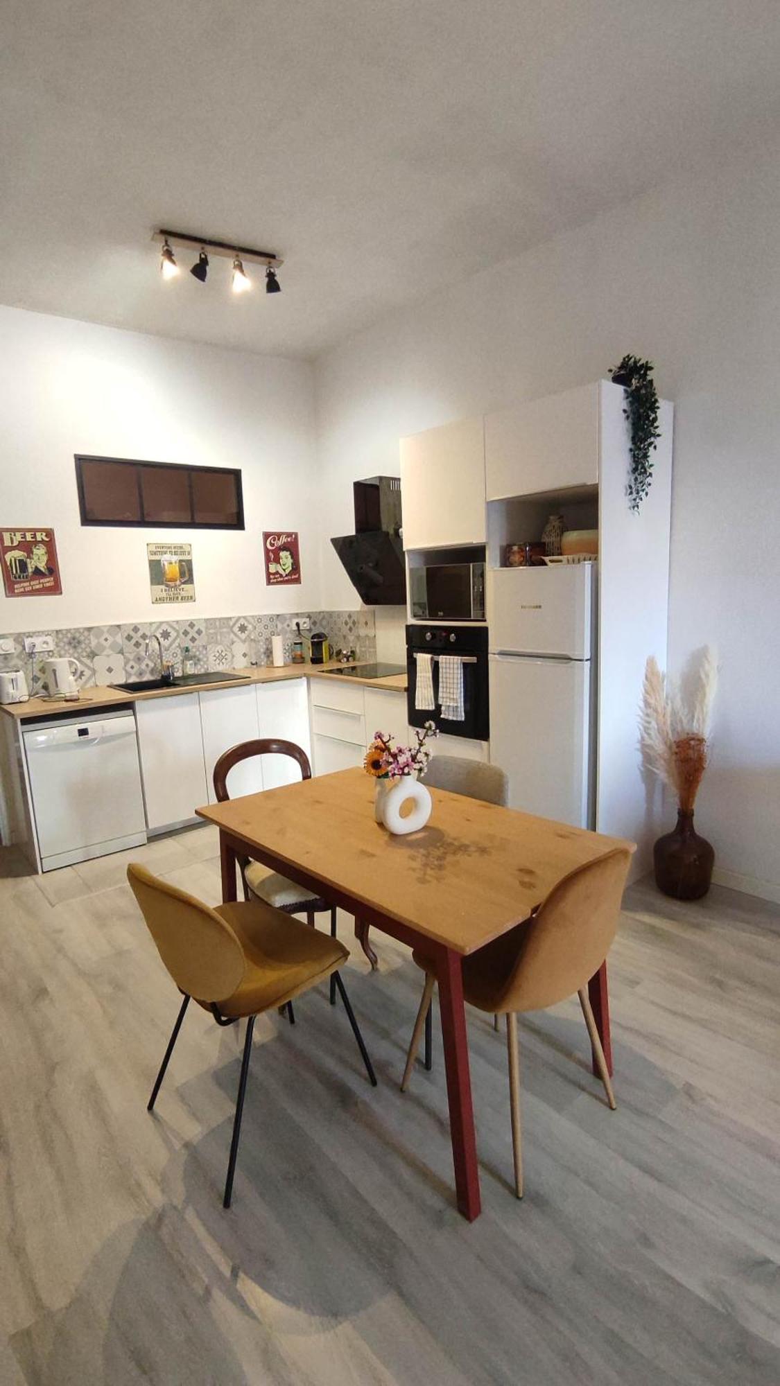Set' En Couleurs Apartment Sete Bagian luar foto